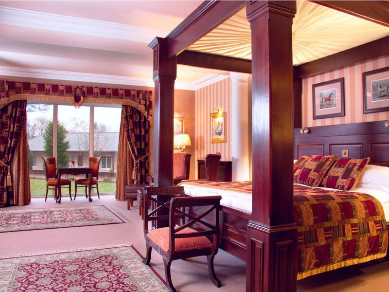 Harvey's Point Hotel